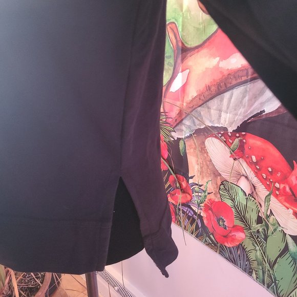 F.R.I.E.N.D.S crew neck sweater - Picture 3 of 3